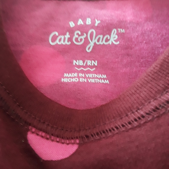 Newborn Onesie attire - Picture 4 of 5